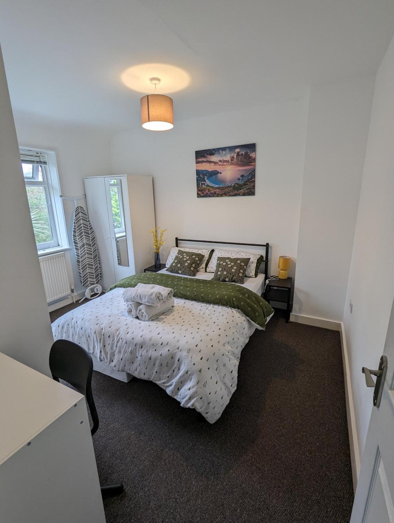 Fantastic 3-Bedroom House In London Morden (Greater London) Exterior foto