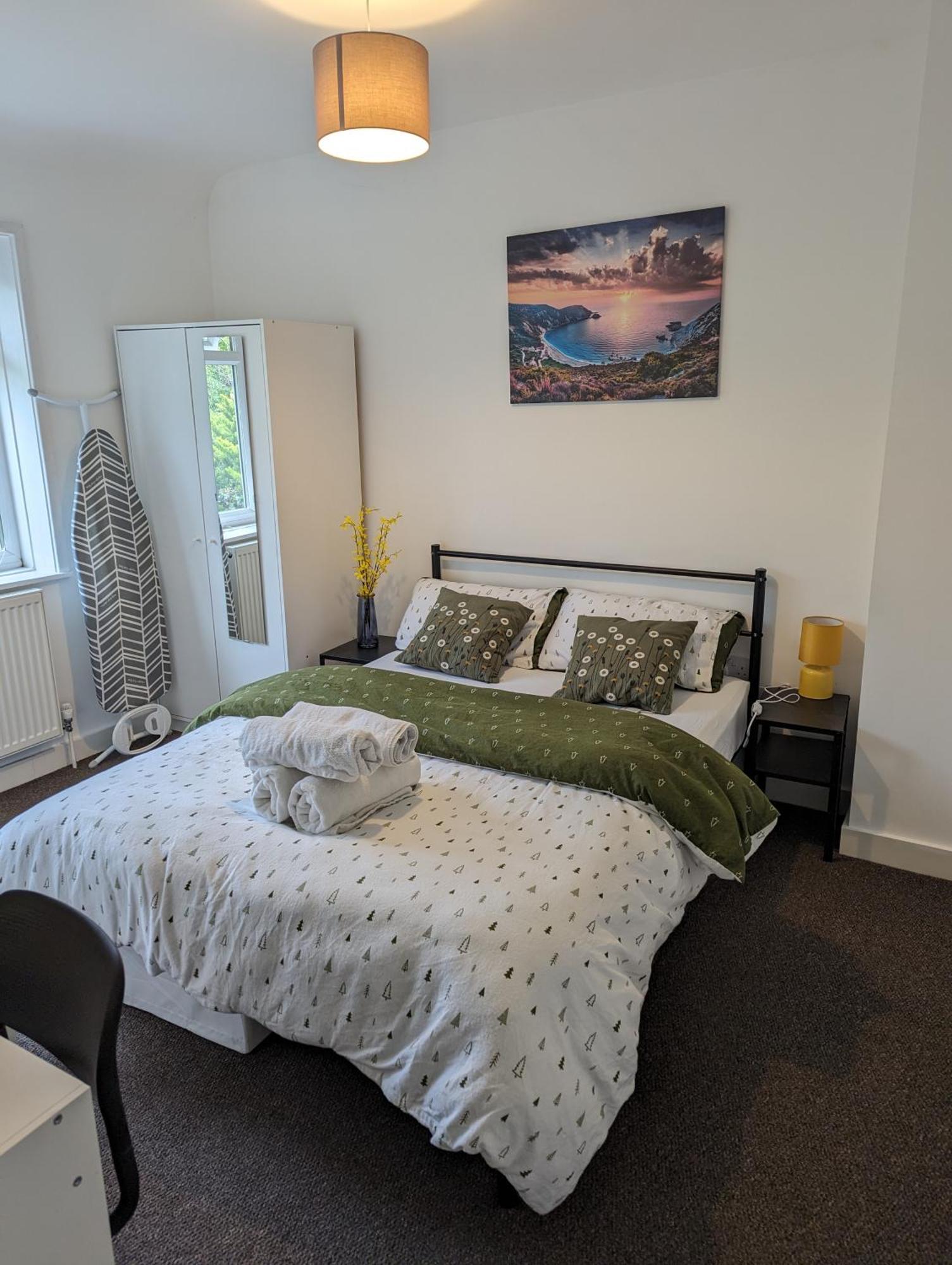 Fantastic 3-Bedroom House In London Morden (Greater London) Exterior foto